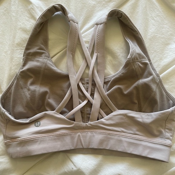 Lululemon - Picture 2 of 3